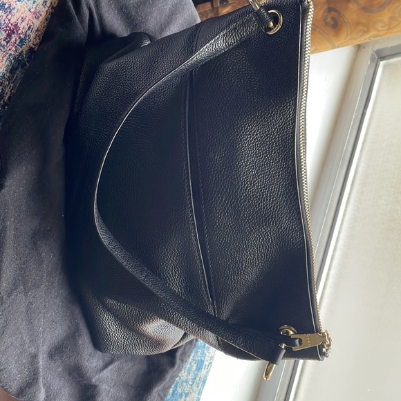 Black shoulder bag - Picture 3 of 5